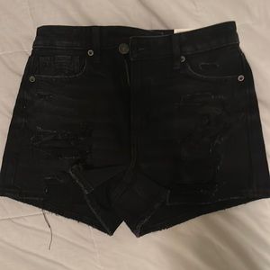 NWT black american eagle distressed mom shorts size 0